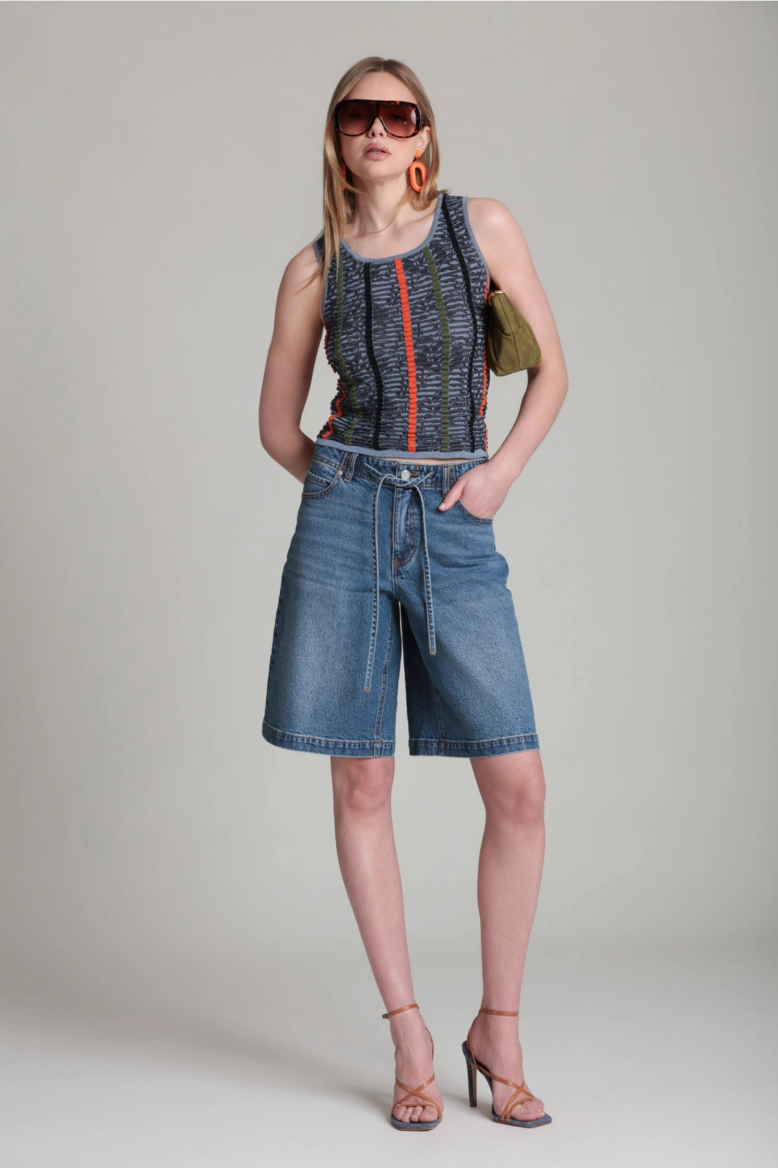 Drawstring Mid-Rise Denim Short