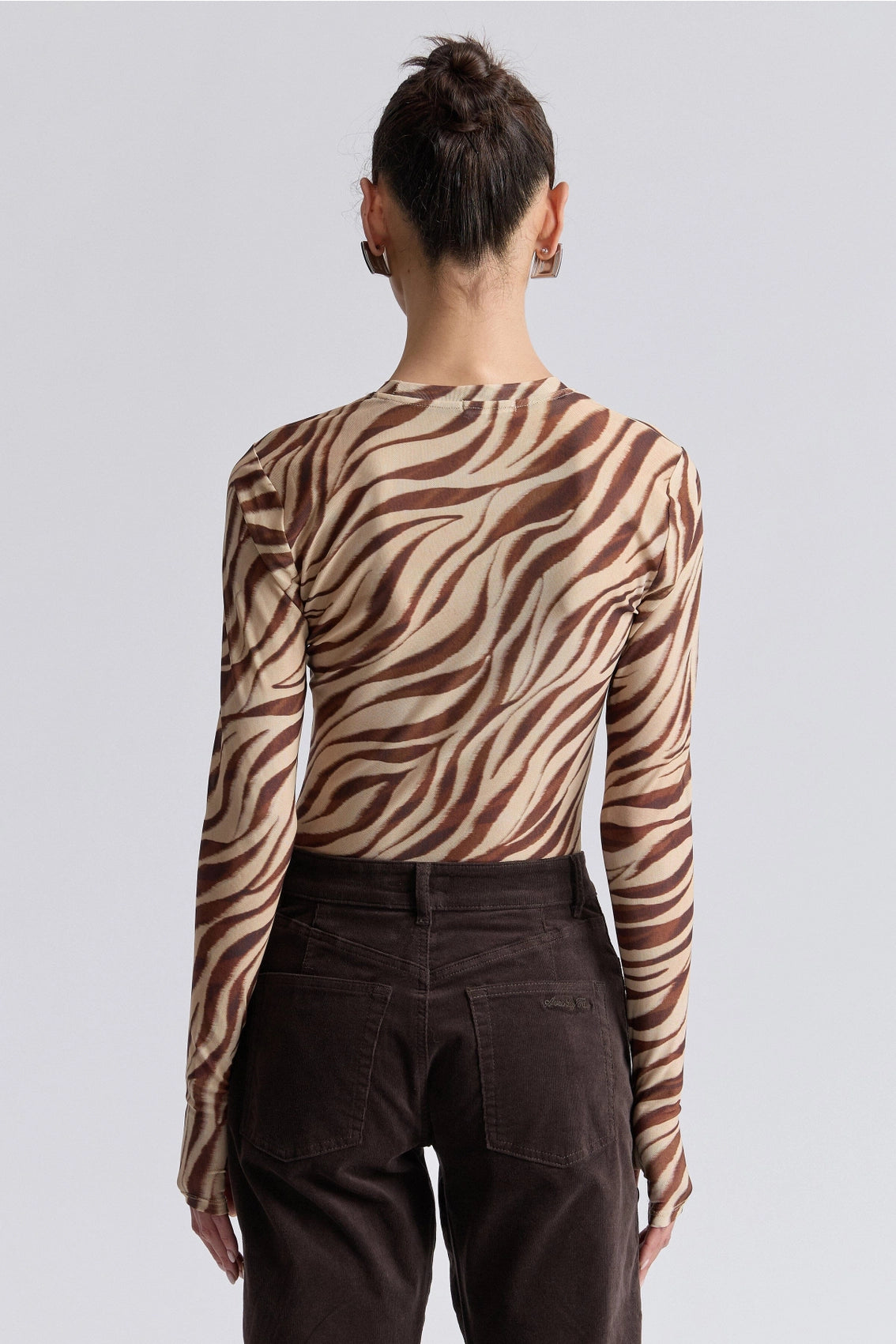 Zebra Stretch Mesh Thumbhole Top